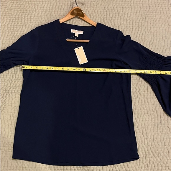 Elegant Navy Blue Women's Top - Picture 9 of 10